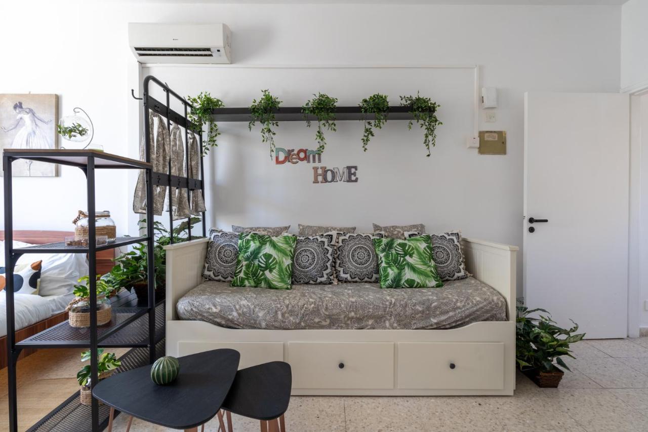 Oasis - Cozy Studio In ลาร์นาคา ภายนอก รูปภาพ
